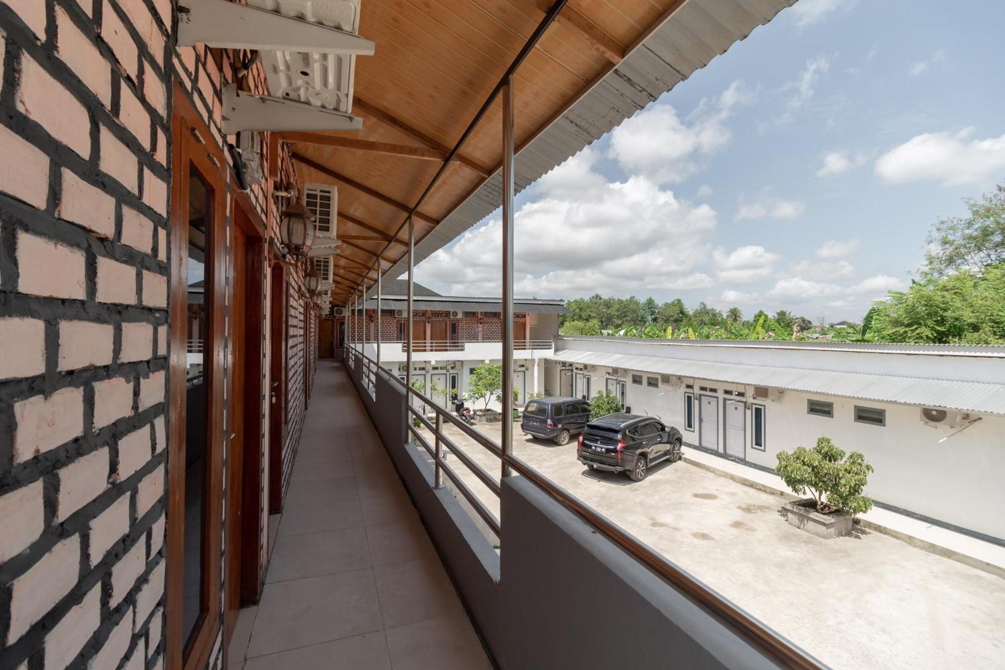 Reddoorz Syariah Near Jakabaring Sport City Palembang Extérieur photo