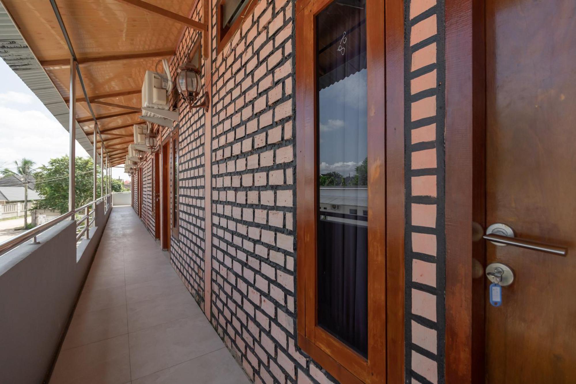 Reddoorz Syariah Near Jakabaring Sport City Palembang Extérieur photo